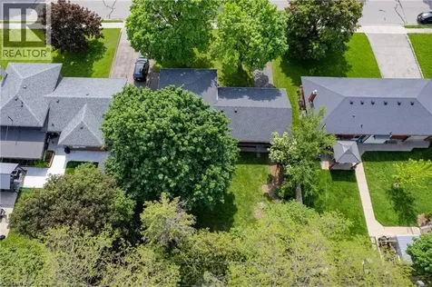 19 Taylor Avenue Cambridge ON N1R 5M1