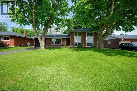 19 Taylor Avenue Cambridge ON N1R 5M1