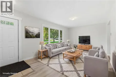 19 Taylor Avenue Cambridge ON N1R 5M1