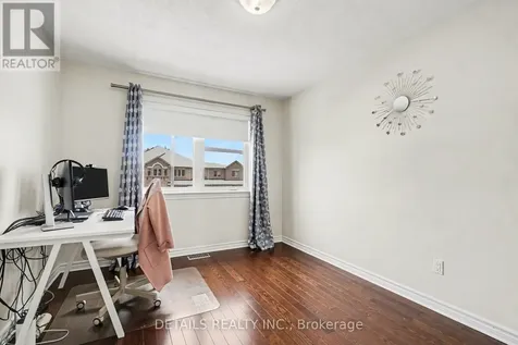 112 Whispering Winds Way Ottawa ON K1W 0B7