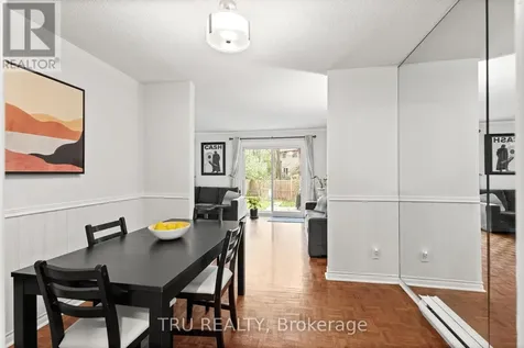 24 Compata Way Ottawa ON K1B 4W9