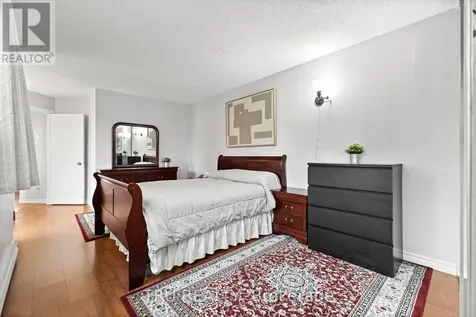 24 Compata Way Ottawa ON K1B 4W9