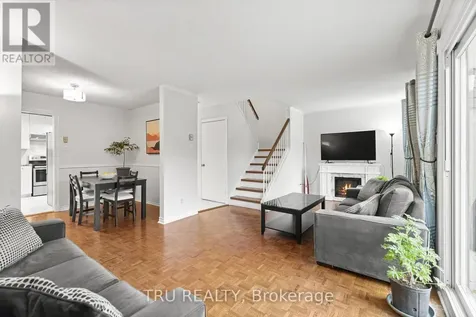 24 Compata Way Ottawa ON K1B 4W9