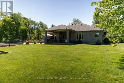 1827 Windham Road 3 Norfolk ON N0E 1R0