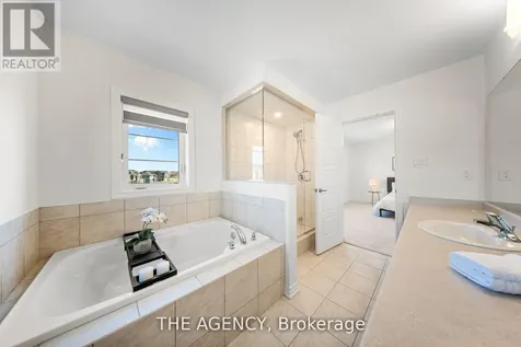 1 Bee Crescent Brantford ON N3T 0V7