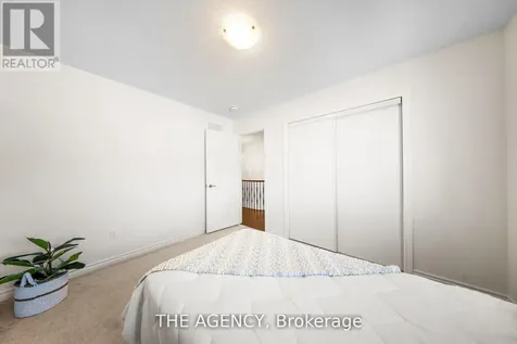 1 Bee Crescent Brantford ON N3T 0V7
