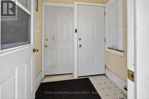 58 Abbott Street Brockville ON K6V 4A6