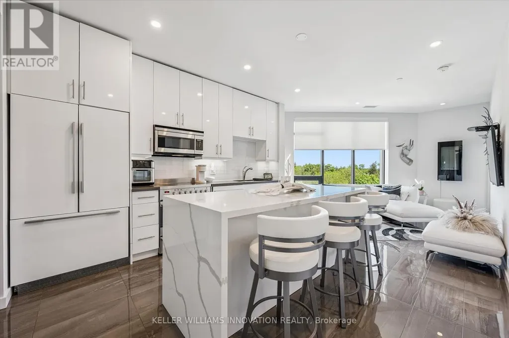 690 King Street West Kitchener ON N2H 5L8