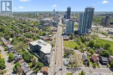 690 King Street West Kitchener ON N2H 5L8