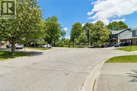 32 Lansing Square Brampton ON L6Z 1E6