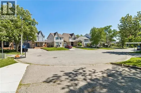 32 Lansing Square Brampton ON L6Z 1E6