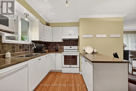 736 Comstock Crescent Brockville ON K6V 6E1
