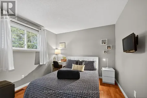 736 Comstock Crescent Brockville ON K6V 6E1