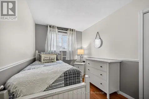 736 Comstock Crescent Brockville ON K6V 6E1