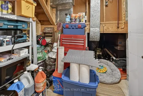 736 Comstock Crescent Brockville ON K6V 6E1