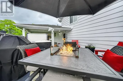 736 Comstock Crescent Brockville ON K6V 6E1