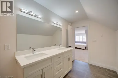152 Dufferin Avenue Brantford ON N3T 4R3