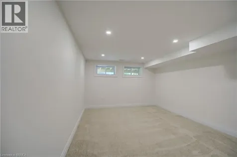 152 Dufferin Avenue Brantford ON N3T 4R3