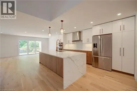 152 Dufferin Avenue Brantford ON N3T 4R3