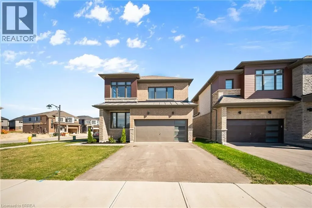 1 Bee Crescent Brantford ON N3T 0V7