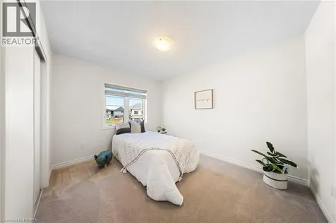 1 Bee Crescent Brantford ON N3T 0V7