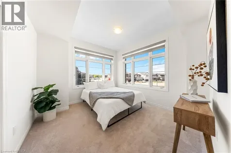 1 Bee Crescent Brantford ON N3T 0V7