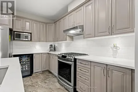 321 Hepatica Way Ottawa ON K4A 0Y9