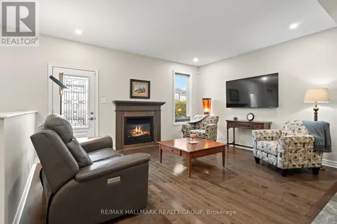 321 Hepatica Way Ottawa ON K4A 0Y9