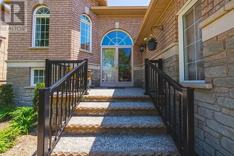 105 Pinebrook Circle Caledon ON L7C 1C5