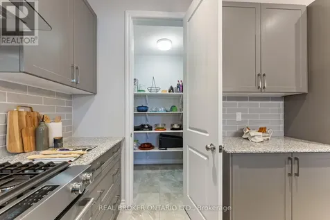 6 Howard Williams Court Uxbridge ON L9P 0R2