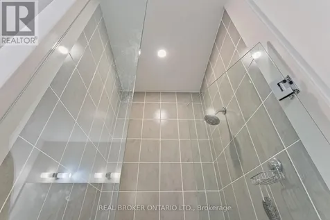 6 Howard Williams Court Uxbridge ON L9P 0R2