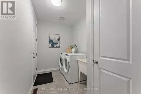 6 Howard Williams Court Uxbridge ON L9P 0R2