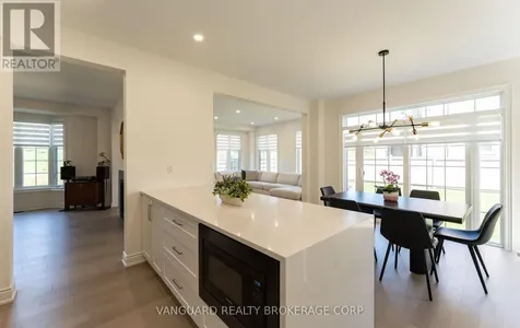158 Scarlet Way Bradford West Gwillimbury ON L3Z 4J2