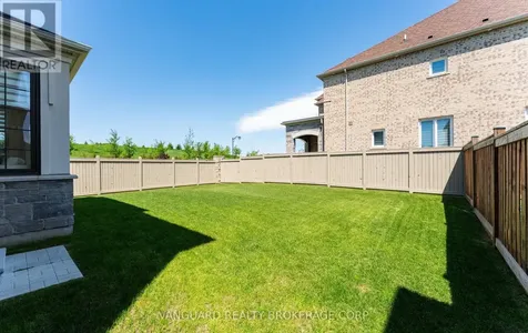 158 Scarlet Way Bradford West Gwillimbury ON L3Z 4J2