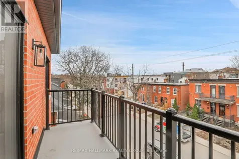 109 Russell Avenue Ottawa ON K1N 7X2