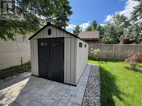 109 Russell Avenue Ottawa ON K1N 7X2