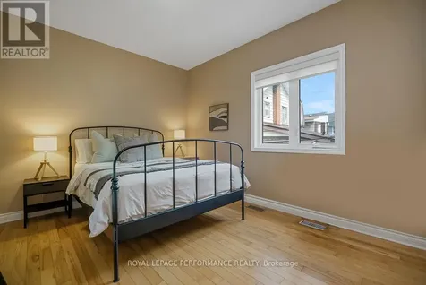6 Hilda Street Ottawa ON K1Y 2A9