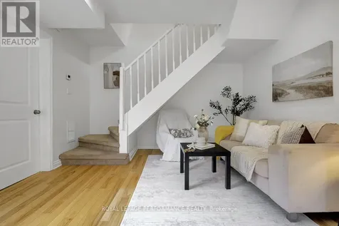 6 Hilda Street Ottawa ON K1Y 2A9