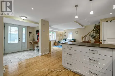 6 Hilda Street Ottawa ON K1Y 2A9