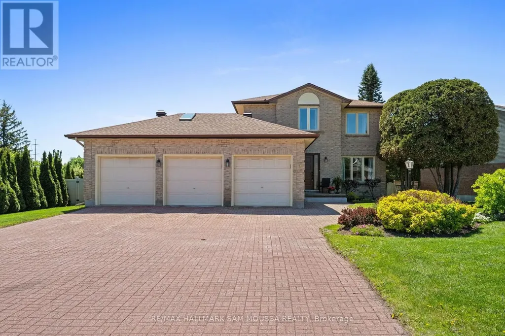 1 Willow Glen Drive Ottawa ON K2M 1L3