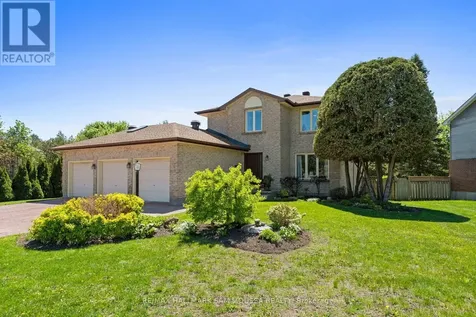 1 Willow Glen Drive Ottawa ON K2M 1L3