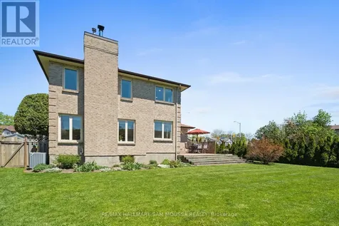 1 Willow Glen Drive Ottawa ON K2M 1L3