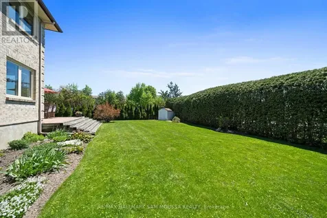 1 Willow Glen Drive Ottawa ON K2M 1L3