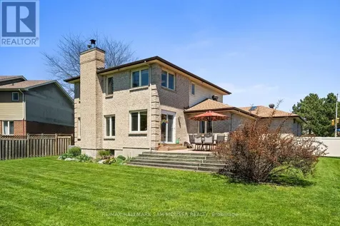 1 Willow Glen Drive Ottawa ON K2M 1L3