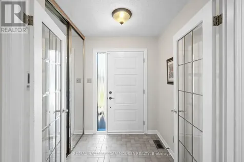 1 Willow Glen Drive Ottawa ON K2M 1L3
