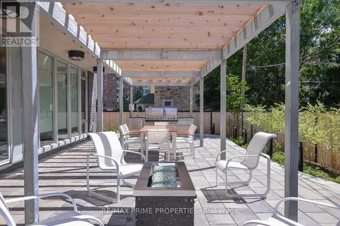300 Lisgar Street Ottawa ON K2P 0E2
