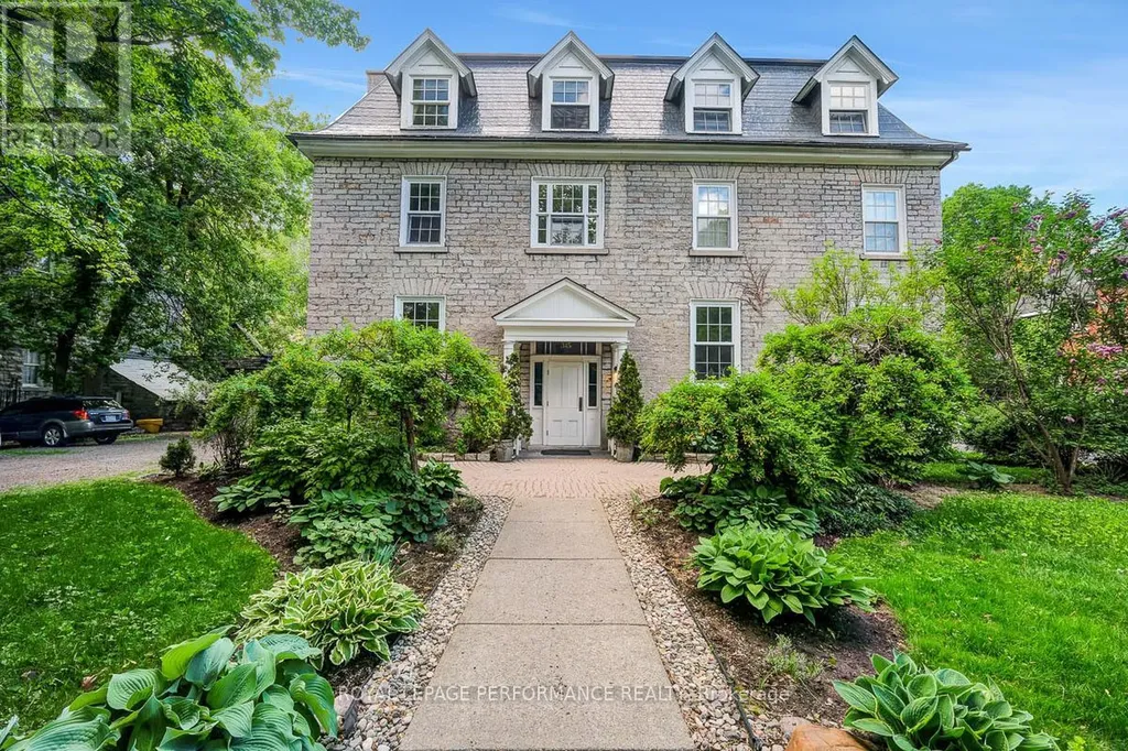 315 Daly Avenue Ottawa ON K1N 6G6