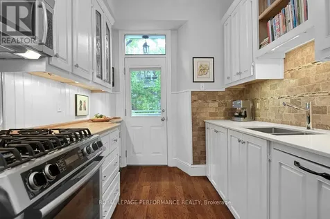 315 Daly Avenue Ottawa ON K1N 6G6