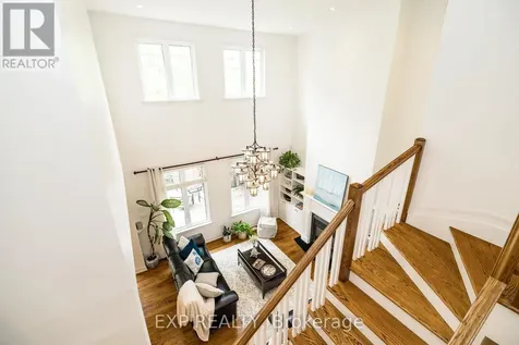 36 Oakbriar Crescent Ottawa ON K2J 5G1