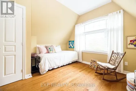 36 Oakbriar Crescent Ottawa ON K2J 5G1